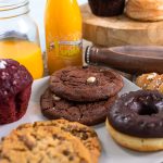 Foto general de los productos del desayuno dulce de Canella en Rama