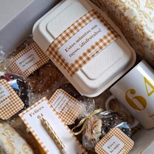 Pack cumpleaños de Canella en Rama personalizado