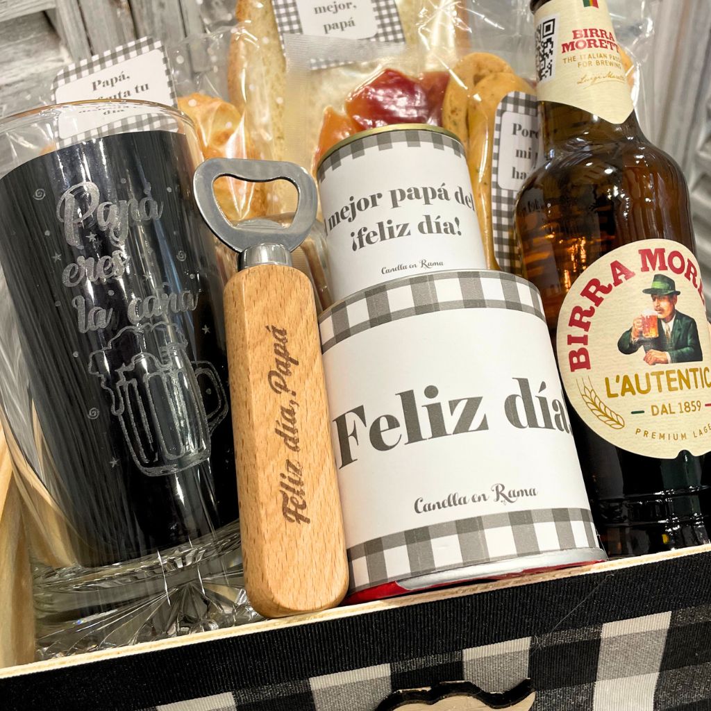 Caja regalo Desayuno Día del Padre con cerveza, jamón, pan con tomate y más delicias.