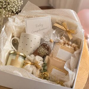 caja para cumpleaños de Canella en Rama
